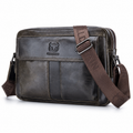 Sacoche Bandoulière Homme en Cuir Huilé à Quatre Rangements, coloris marron foncé